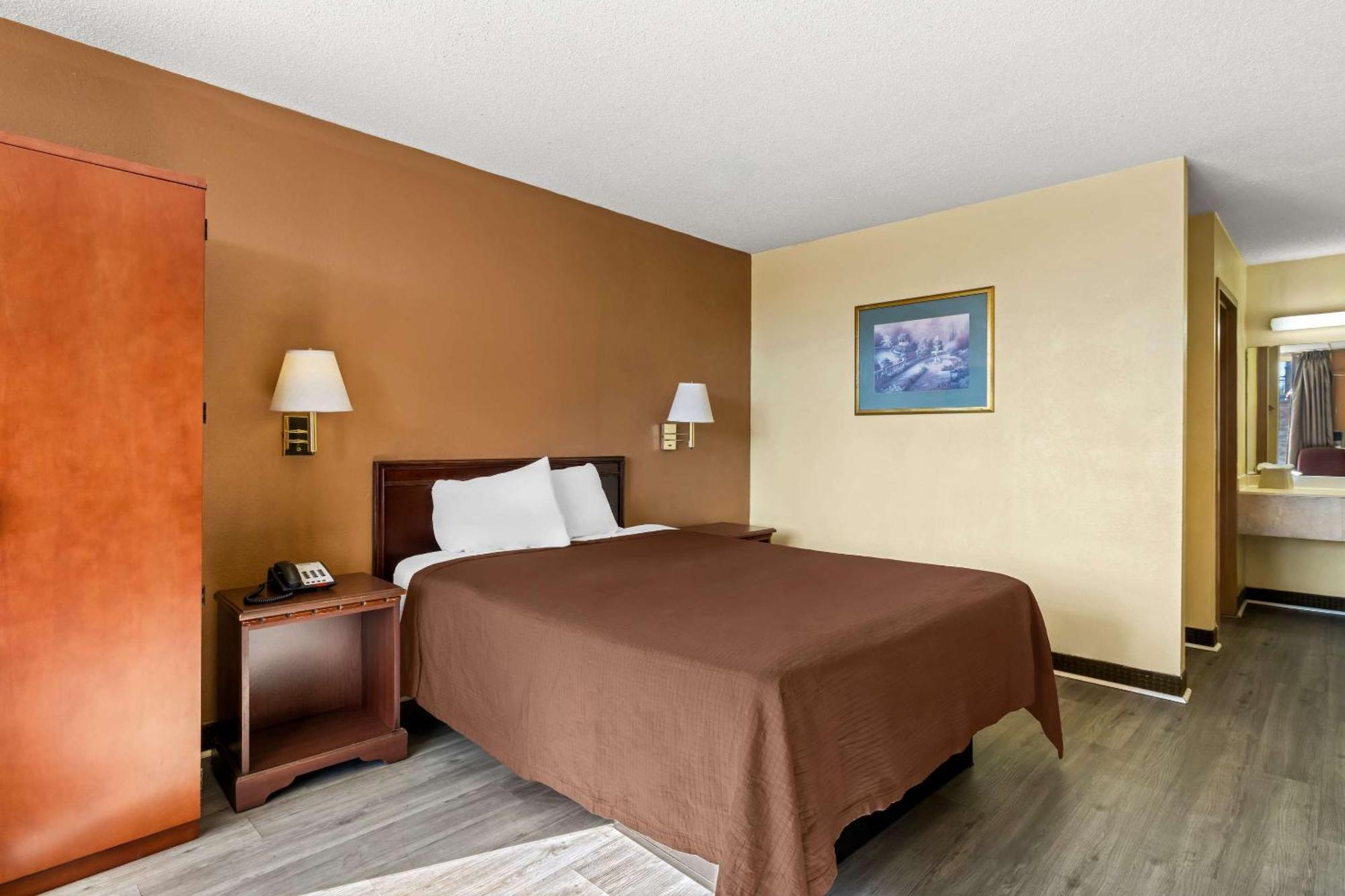 Rodeway Inn 门罗 外观 照片