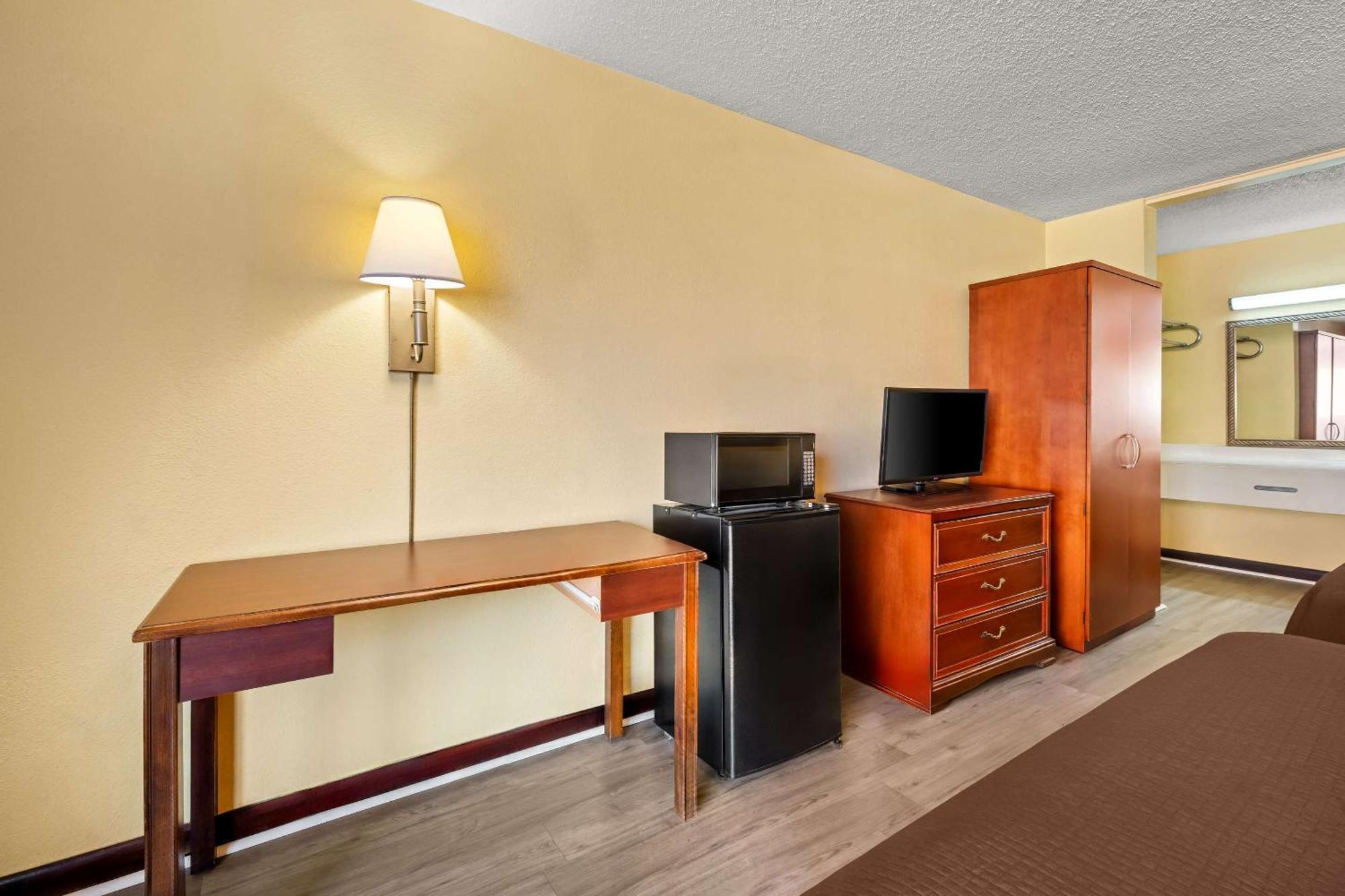 Rodeway Inn 门罗 外观 照片