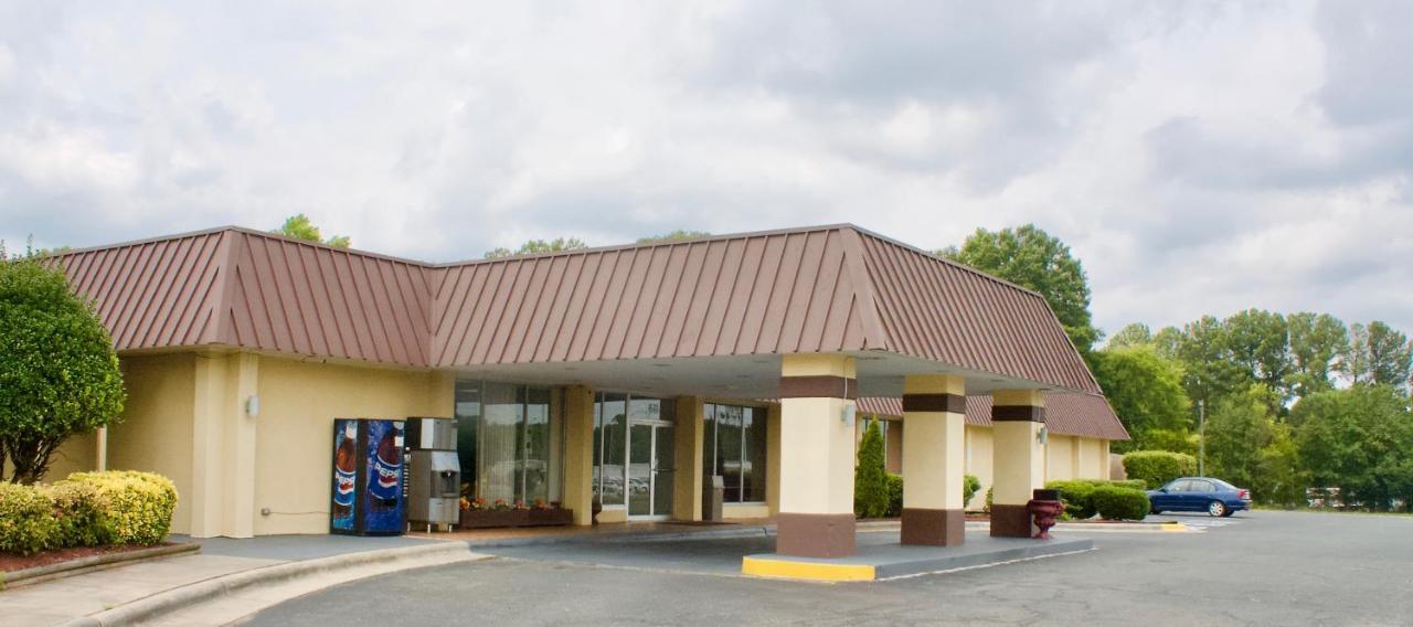 Rodeway Inn 门罗 外观 照片